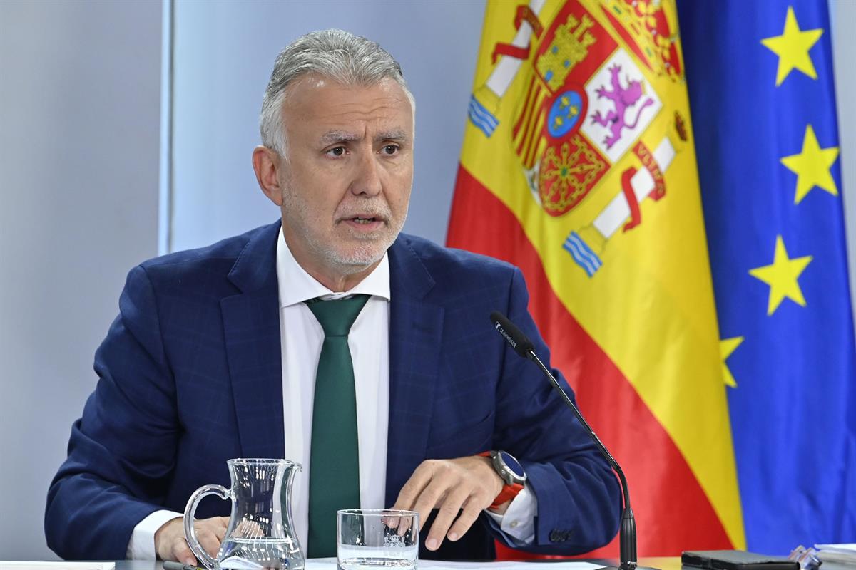 18/03/2025. Rueda de prensa tras el Consejo de Ministros: Sara Aagesen, Pilar Alegría y Ángel Víctor Torres. Ángel Víctor Torres, ministro d...